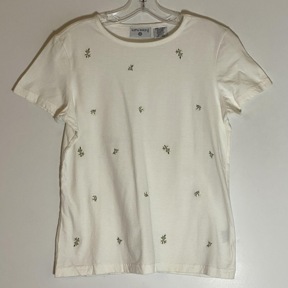 Kathy Ireland Shirt Womens Small White‎ Embroidered Floral Cotton Tee Top